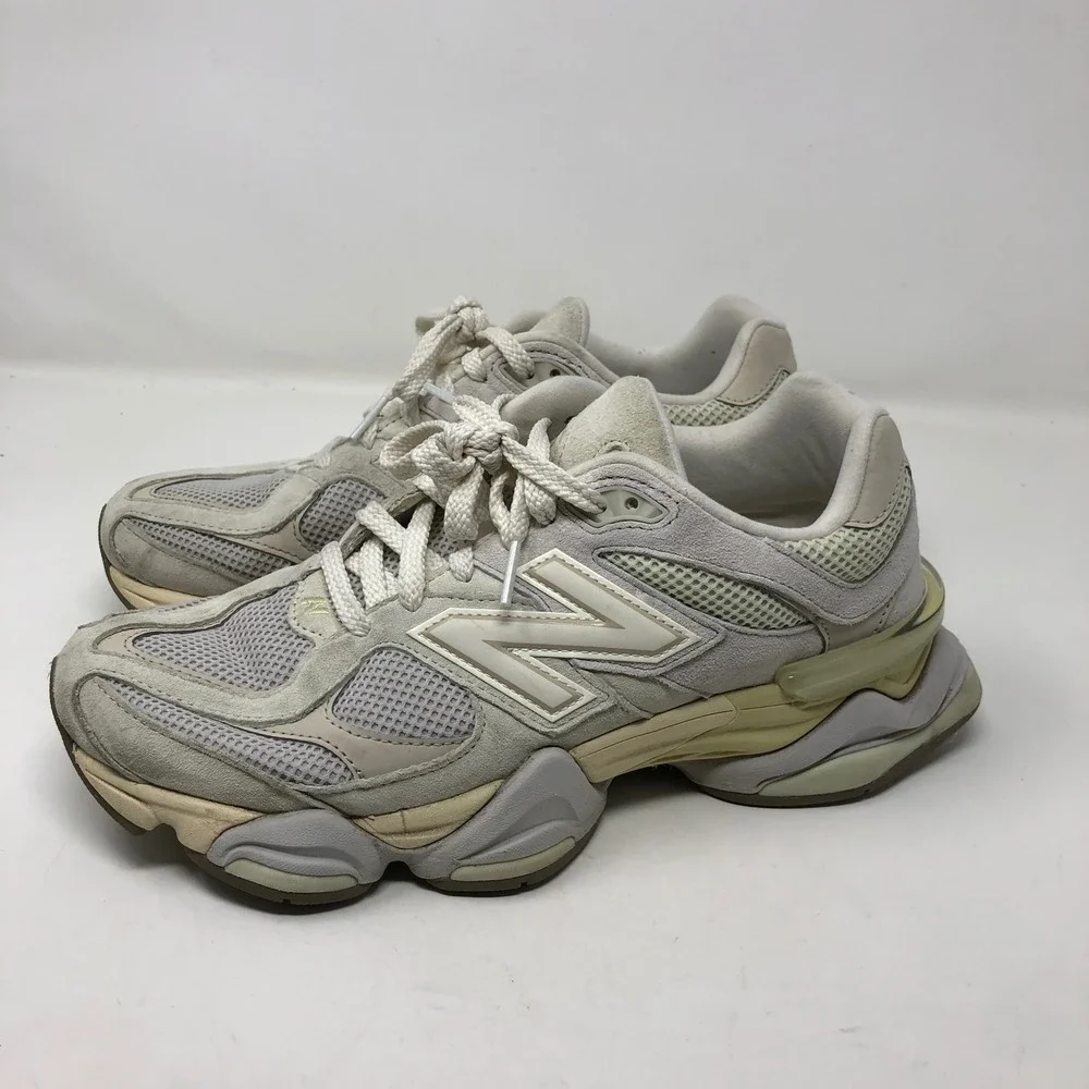 New Balance 9060 Sneakers Men 8 Women 9.5‎ Unisex Sea Salt Moonbeam Streetwear